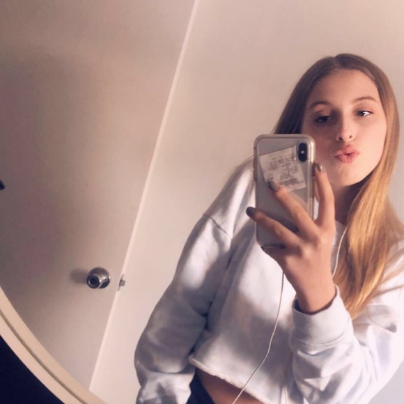 Meet your Posher, Sophia - Picture 1 of 1